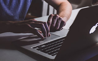 查查数据你就懂球了？还能指挥比赛了？你被骗惨了！